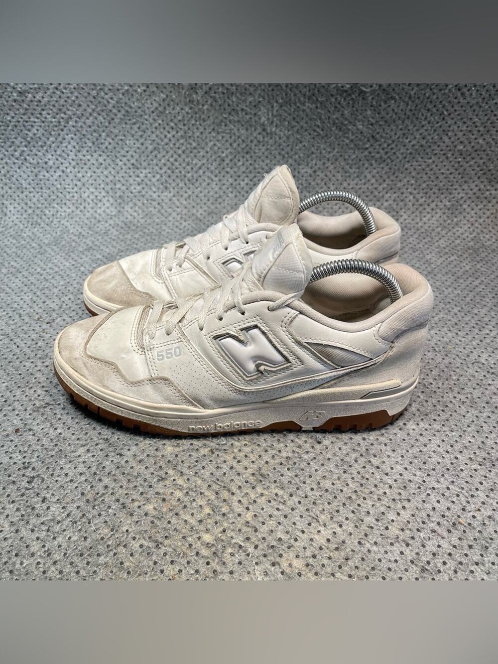 New Balance 550 White Shoes Size 9.5 Women’s